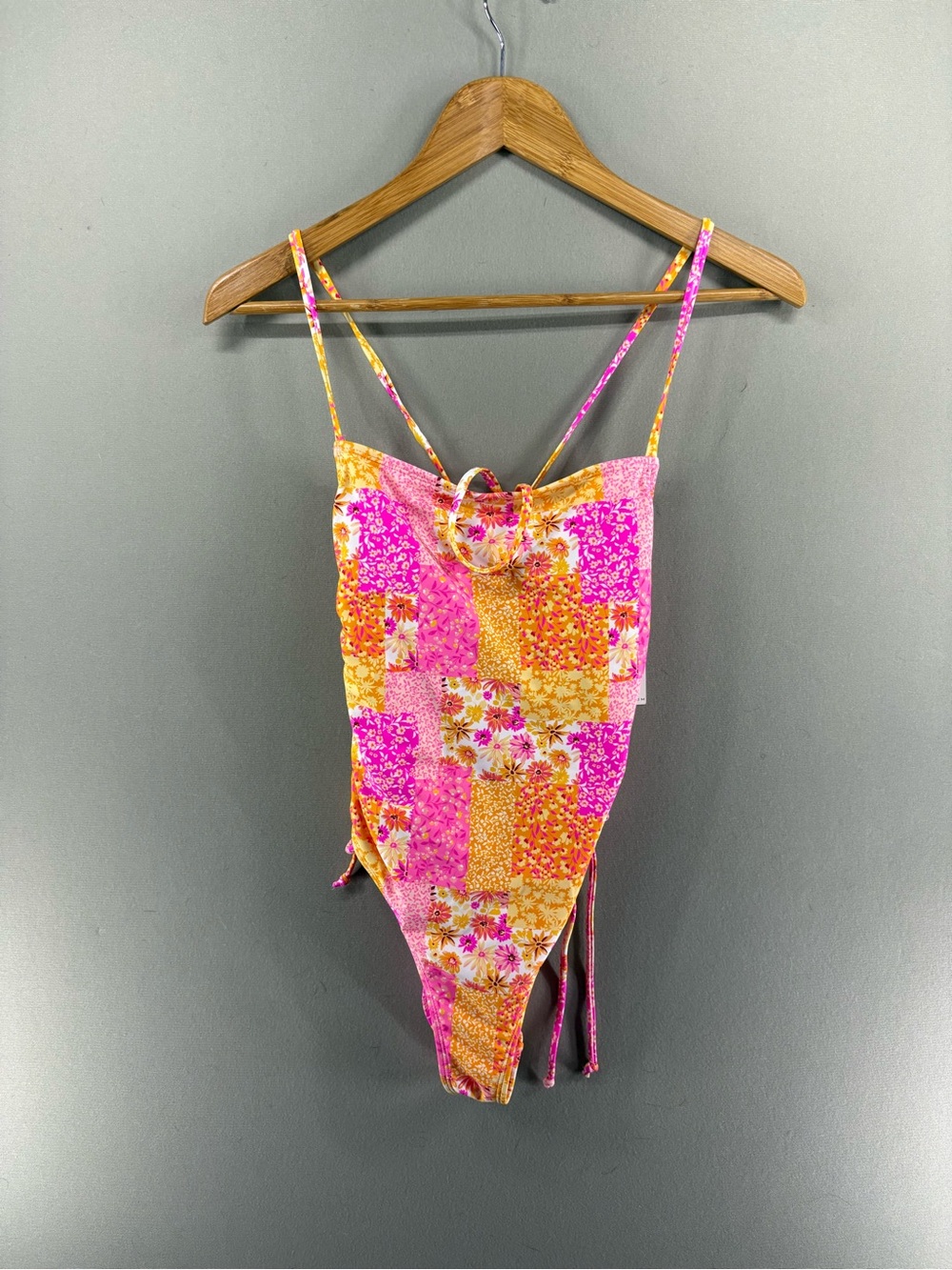 Ingear Swim Low Back Women One Piece Swimsuit Patchwork Pink/Yellow Size Medium